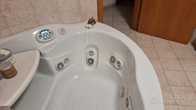 Vasca idromassaggio