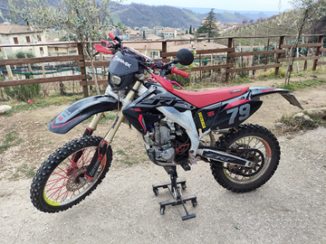 HONDA CRF 450 , 100% funzionale, anno 2002,