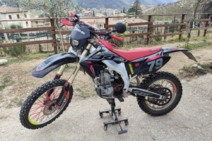 HONDA CRF 450 , 100% funzionale, anno 2002,