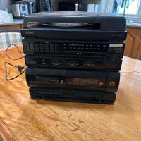 Giradischi e mangia cassette