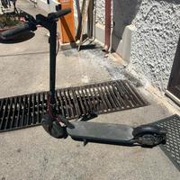 Monopattino elettrico Xiaomi 4 lite