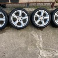 Gomme auto