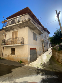 Ampia Residenza Indipendente su Due Livelli