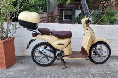 Scooter Scarabeo Aprilia 50 *è a *Cagliari