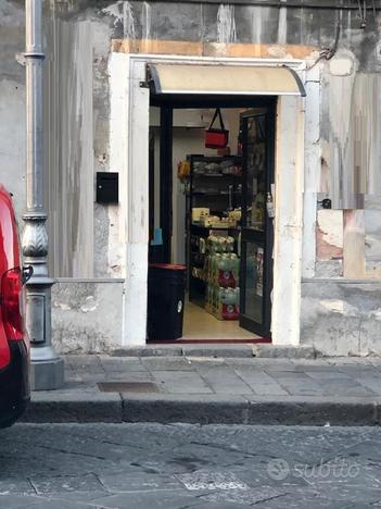 AB30 - Bottega commerciale - Corso Ara Di Giove