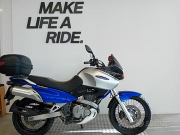SUZUKI XF FREEWIND 650 - 1998