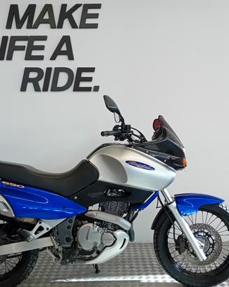 SUZUKI XF FREEWIND 650 - 1998
