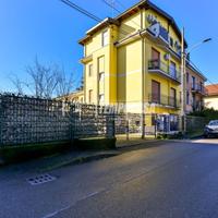 INTERESSANTE 2 LOCALI COMPLETAMENTE RISTRUTTURATO