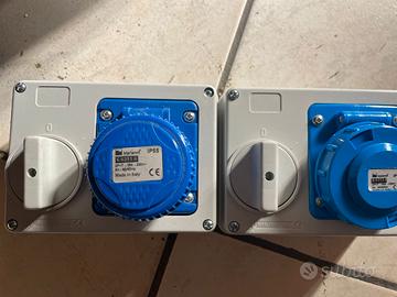 2 prese industriali 16 amp