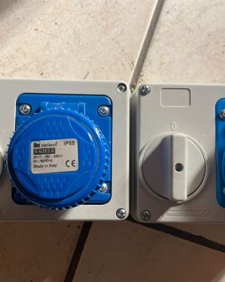 2 prese industriali 16 amp