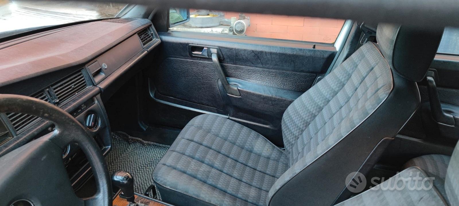 Mercedes-Benz 190 1992 photo 4