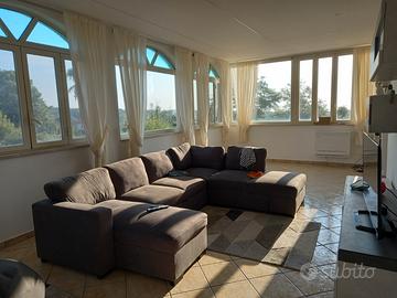 Villa con piscina e parco per eventi