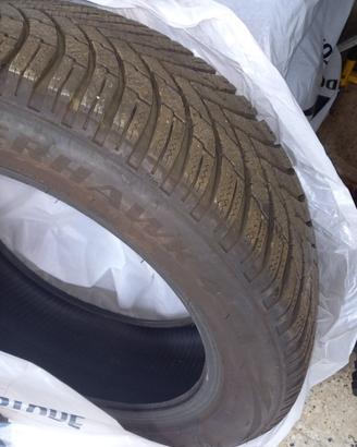 Firestone invernali 215 55 r 18