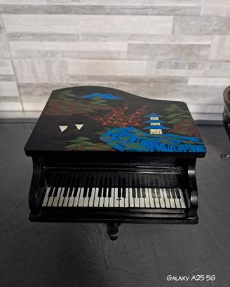 carillon Made in Japan a pianoforte