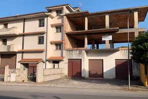 Vendita INTERO EDIFICIO di 3 piani Cropani Marina