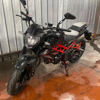 Benelli BN 125 Induro cross