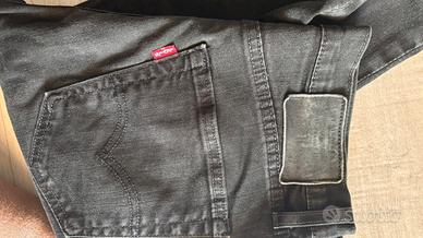 LEVIS 512 SLIM TAPER