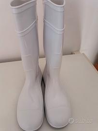 Stivali da lavoro nuovi