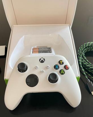 Controller xbox bianco nuovo + 2 batterie