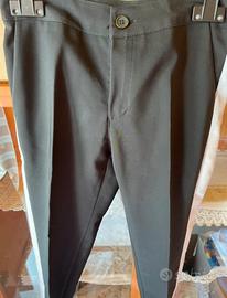 Pantalone nero con laterale bianco