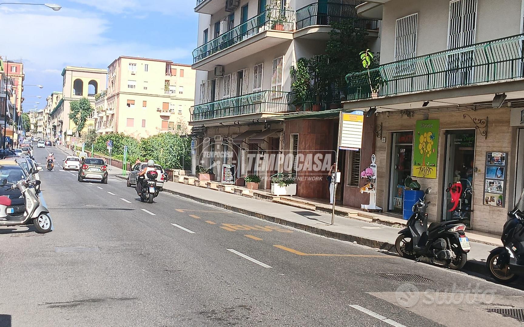 Locale C1 in Via Michelangelo Schipa - Vista 3