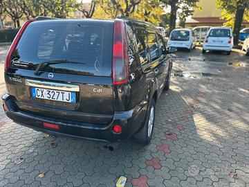 Nissan X Trail