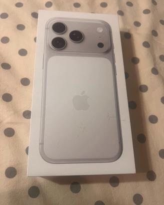 IPHONE 17 Pro. 256 Silver.