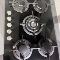 Piano cottura a gas moderno