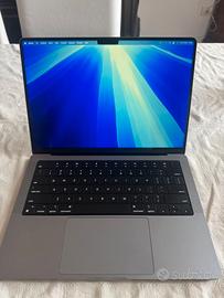Mcbook Pro 14 2023 1 TB 16GB Ram (COME NUOVO)