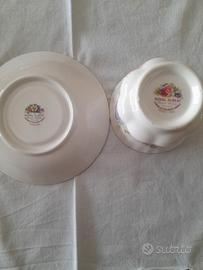 tazza da tè  e piattino da tè di Royal Albert 