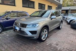 VOLKSWAGEN Touareg 3.0 TDI 204 CV tiptronic BlueMo