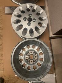 Cerchi in lega Alfa Romeo 5,5Jx14 H2-43