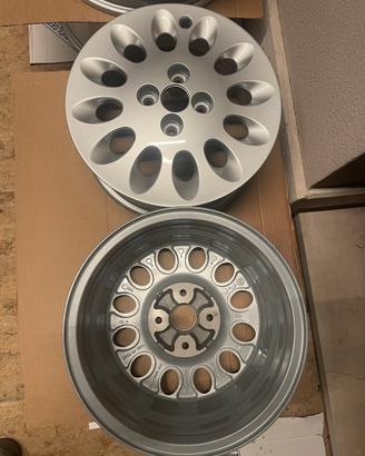 Cerchi in lega Alfa Romeo 5,5Jx14 H2-43