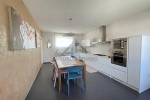 Villa di 196 m² con 5 locali e box auto doppio a L