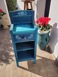 Mobiletto in stile Shabby Chic