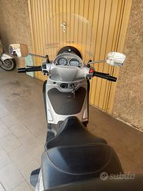 Beverly 500