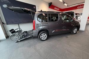 Toyota Proace City Verso 1.2 Executive allestit...