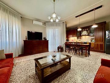 Appartamento di 141 m² con 5 locali a Vercelli