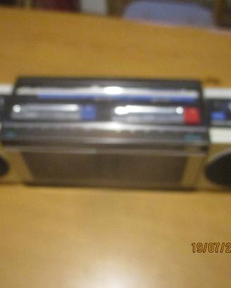 Re - radio-mangianastri aiwa cs-w330 '80