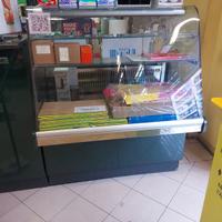 Bancone e Vetrina da bar pasticceria