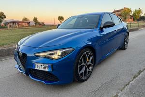 Alfa Romeo Giulia 2.2 Turbodiesel 190 CV AT8 B-Tec