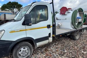 Furgone per bagni chimici