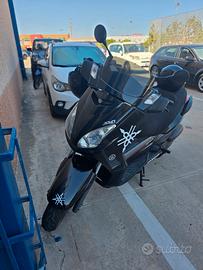 X Max 125