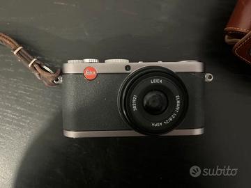Fotocamera compatta Leica X1 + custodia in pelle