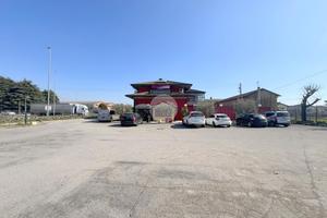 NEGOZIO A CAZZAGO SAN MARTINO