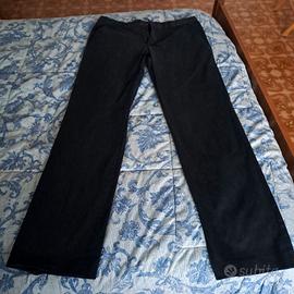 Pantaloni Neri  in cotone (uomo).