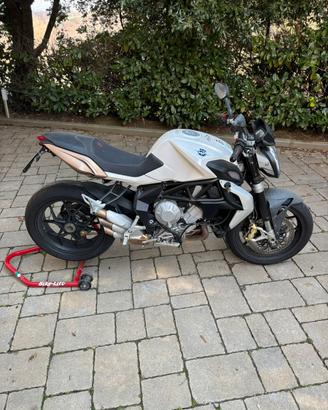 Mv Agusta Brutale 675
