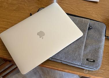 MacBook pro 256 gb touchbar