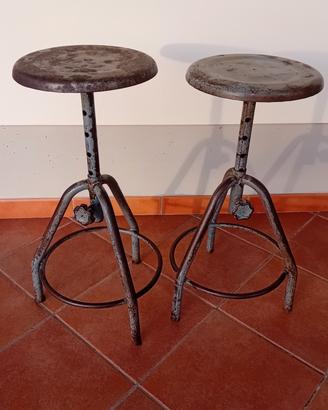 Coppia di Sgabelli Industriali 