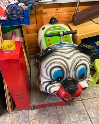 Giostra per bambini motorizzatato con canzoni